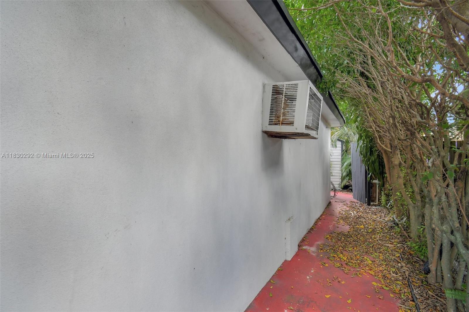 See details 4917 5 / 3 975 sq. ft. $ 2025-06-27 0 Photo