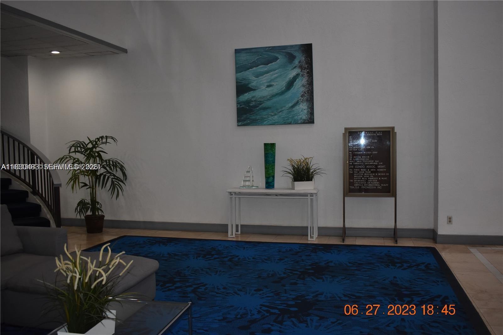 CUM4  /   кв.футов $ 2026-01-12 0 Фото