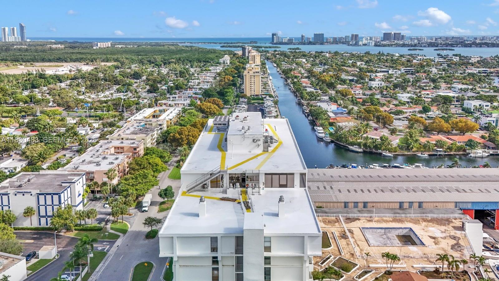 CUM4  /   кв.футов $ 2026-01-12 0 Фото