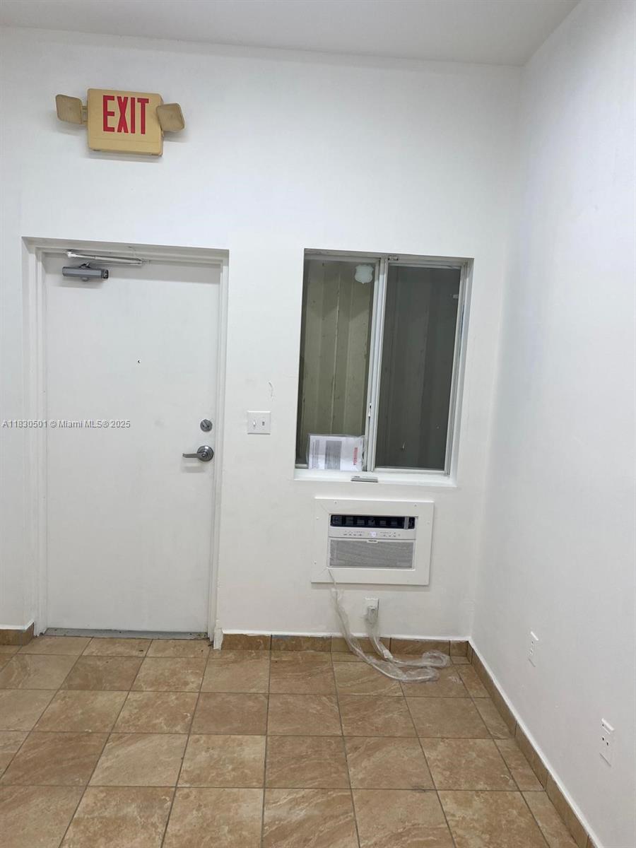 27  /   sq. ft. $ 2025-06-27 0 Photo