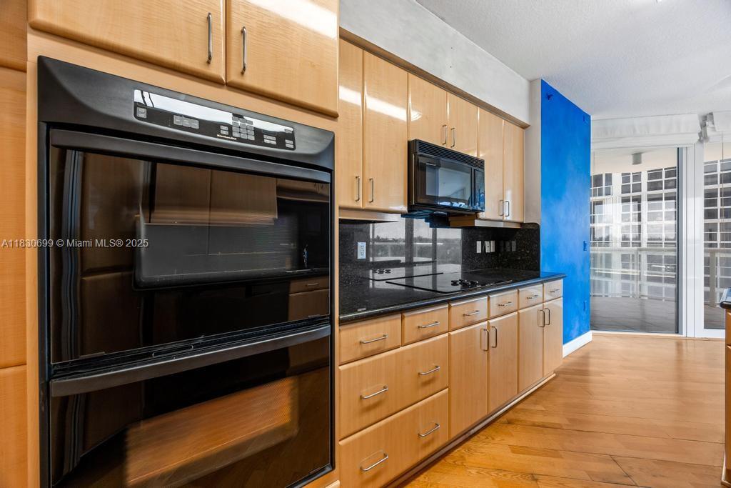 Photo of 6051 Ocean Dr  #502, Hollywood, Florida, 33019 - 