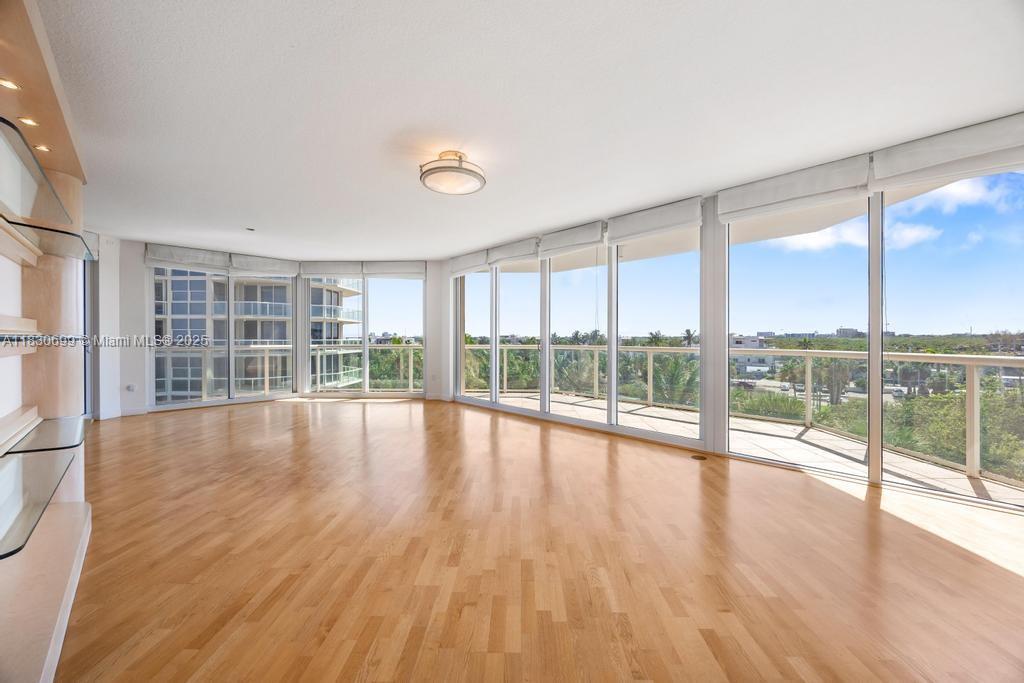 Photo of 6051 Ocean Dr  #502, Hollywood, Florida, 33019 - 
