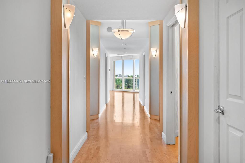 Photo of 6051 Ocean Dr  #502, Hollywood, Florida, 33019 - 