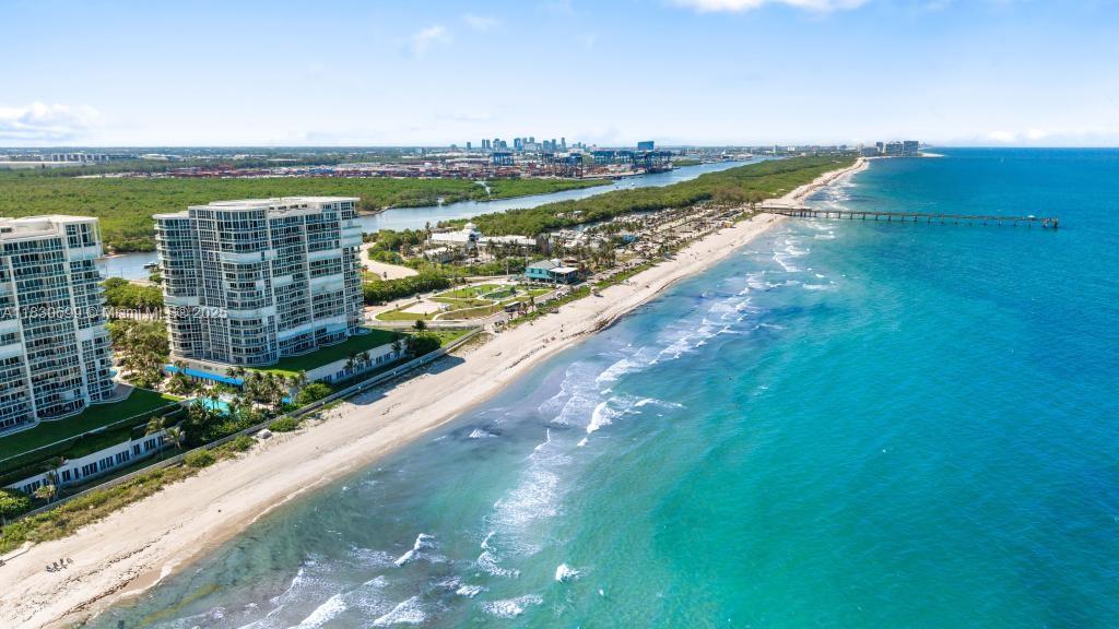 Photo of 6051 Ocean Dr  #502, Hollywood, Florida, 33019 - 