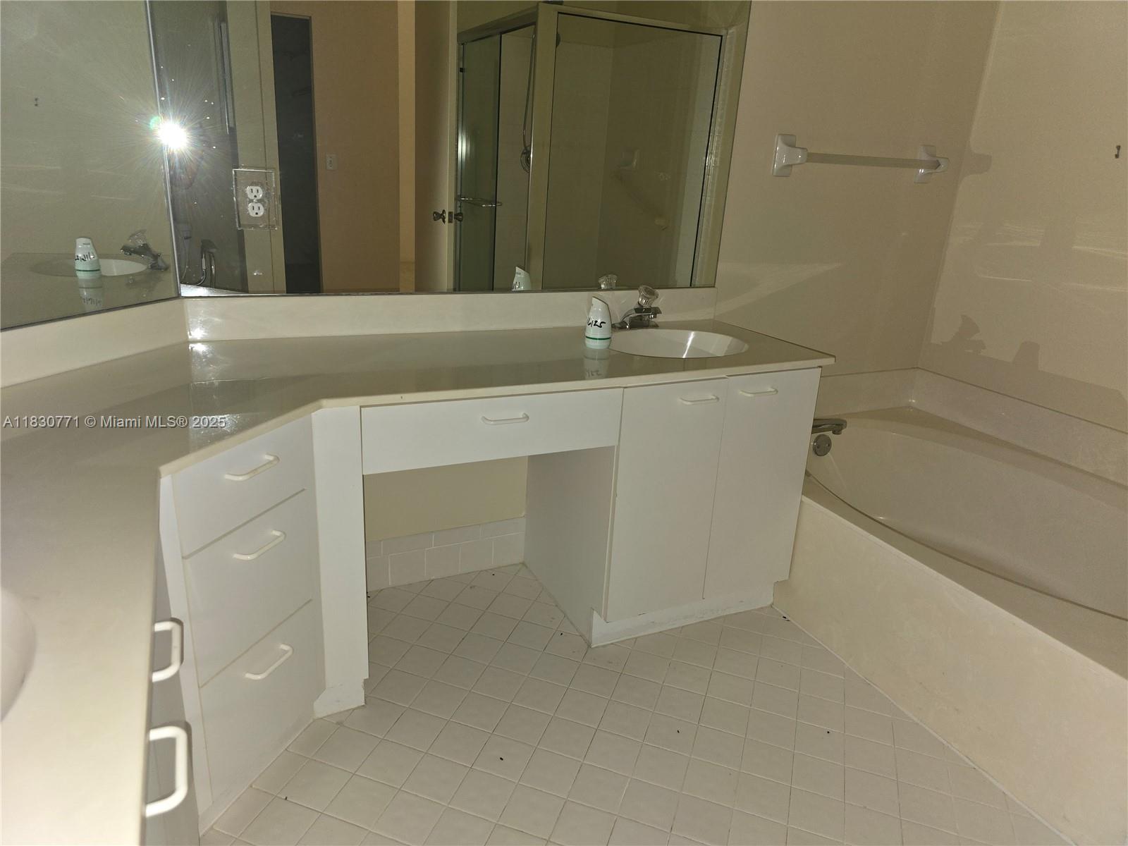 See details P 3 / 2 1326 sq. ft. $ 2025-06-28 0 Photo