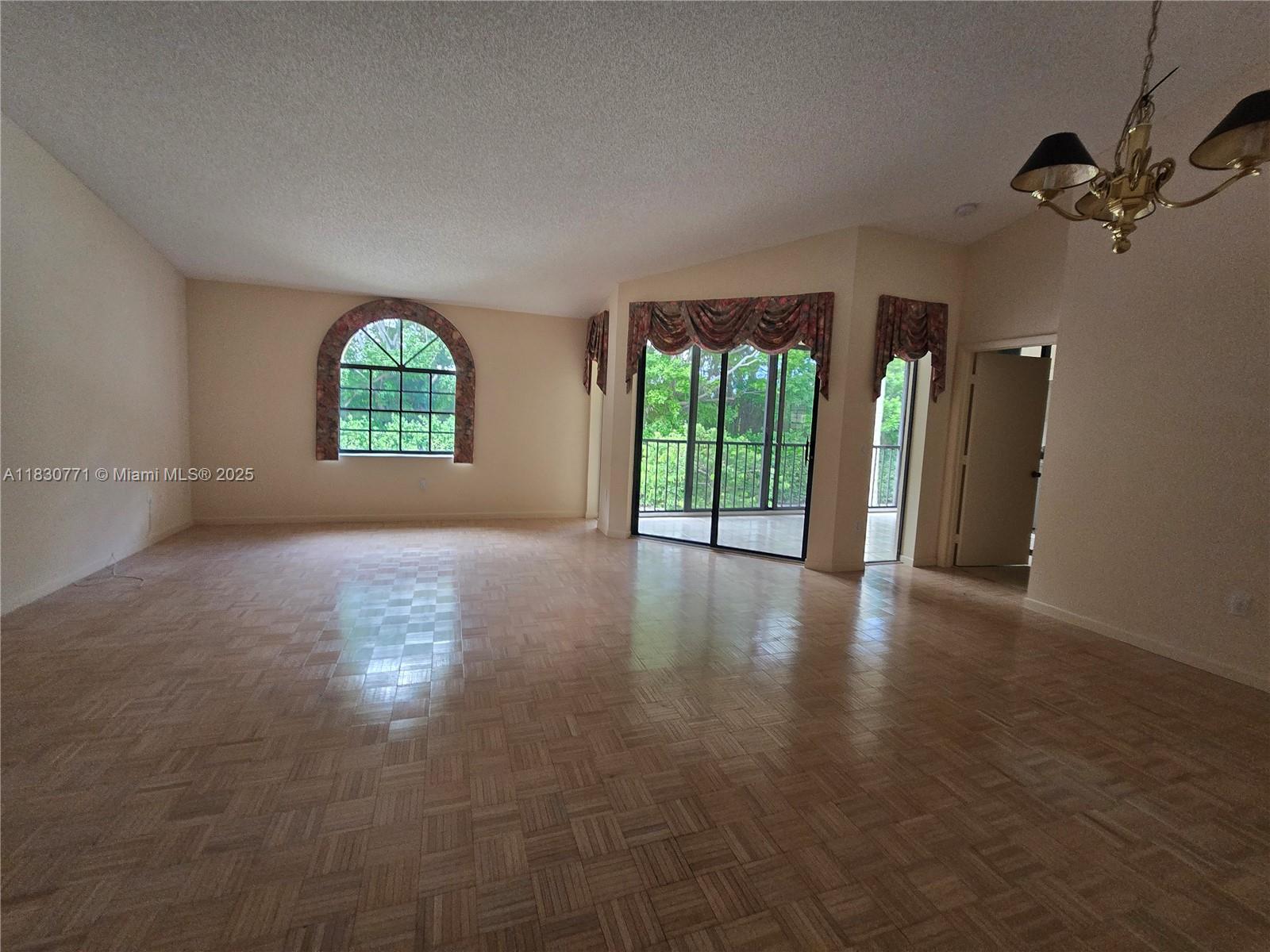 See details P 3 / 2 1326 sq. ft. $ 2025-06-28 0 Photo