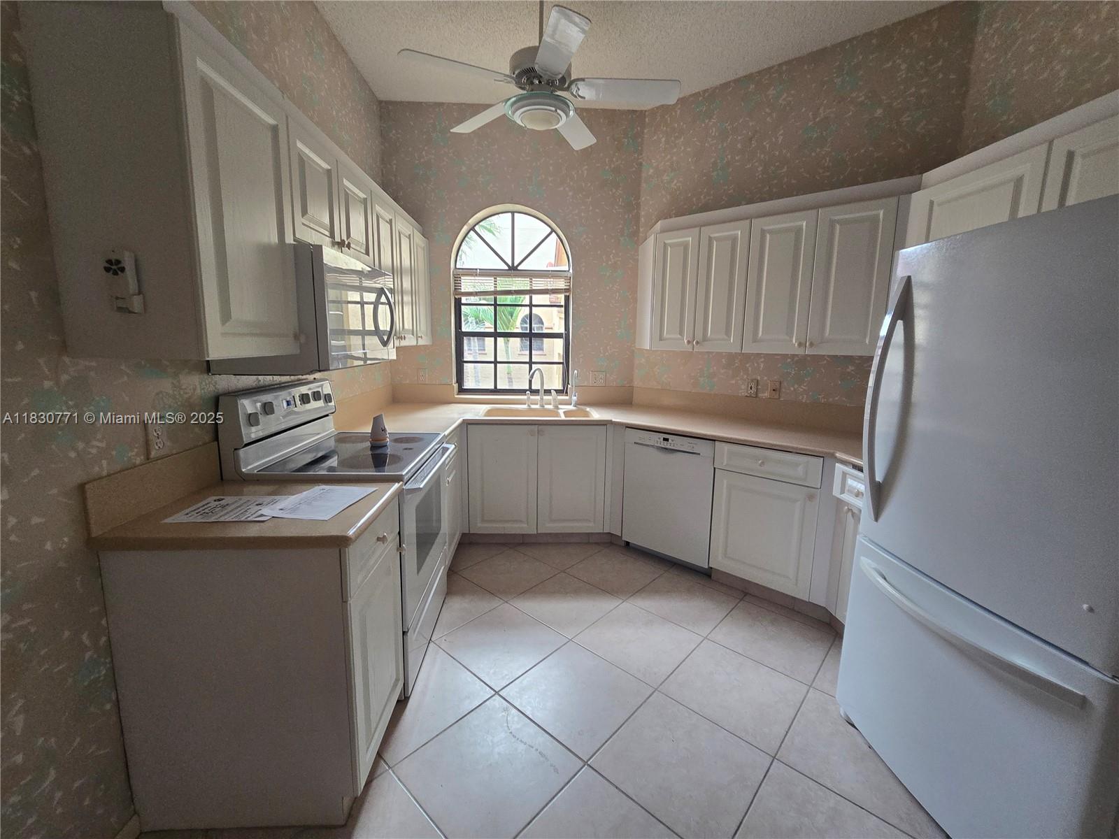 See details P 3 / 2 1326 sq. ft. $ 2025-06-28 0 Photo