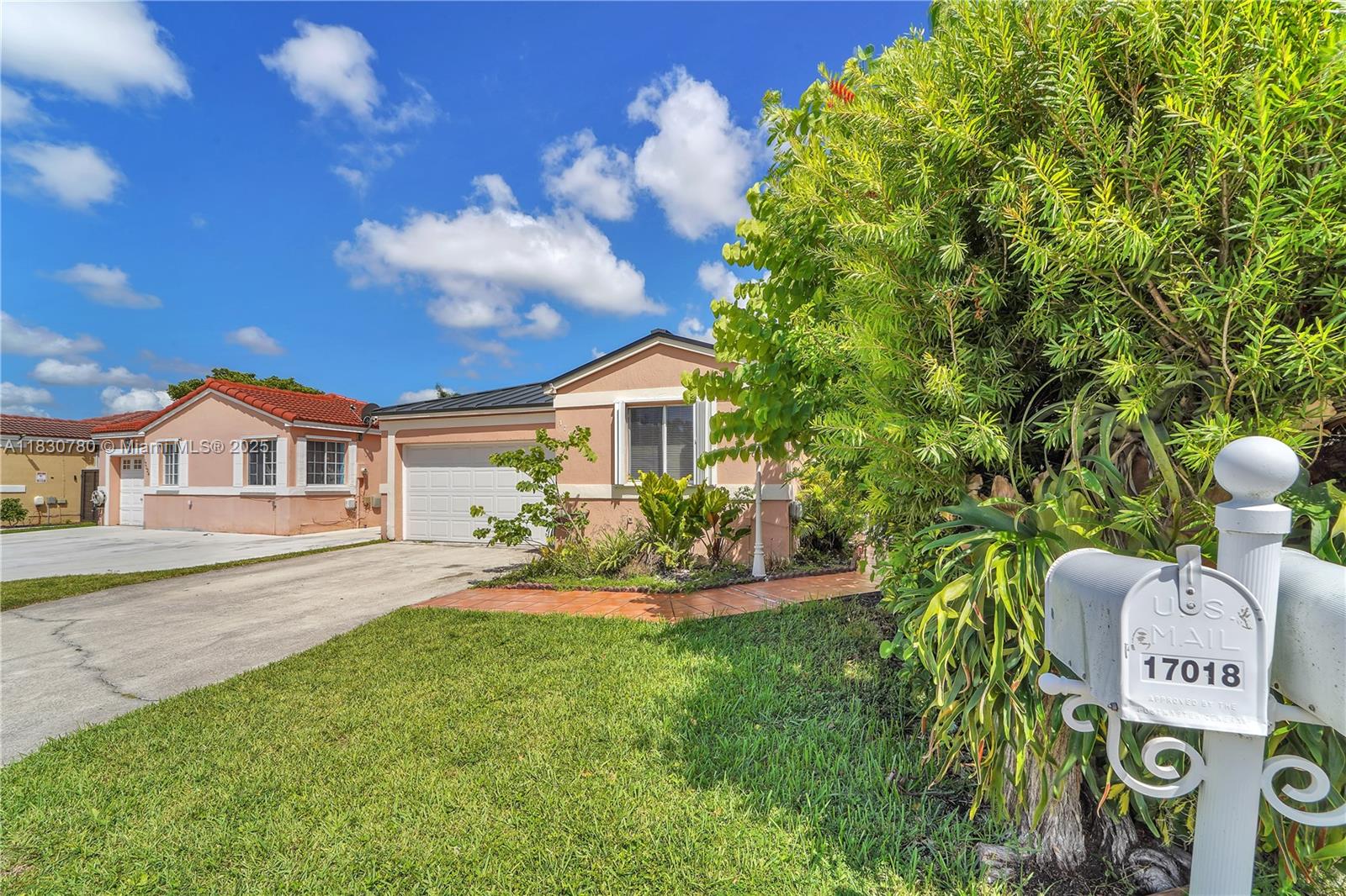 See details 17018 3 / 2 1504 sq. ft. $ 2025-09-19 0 Photo