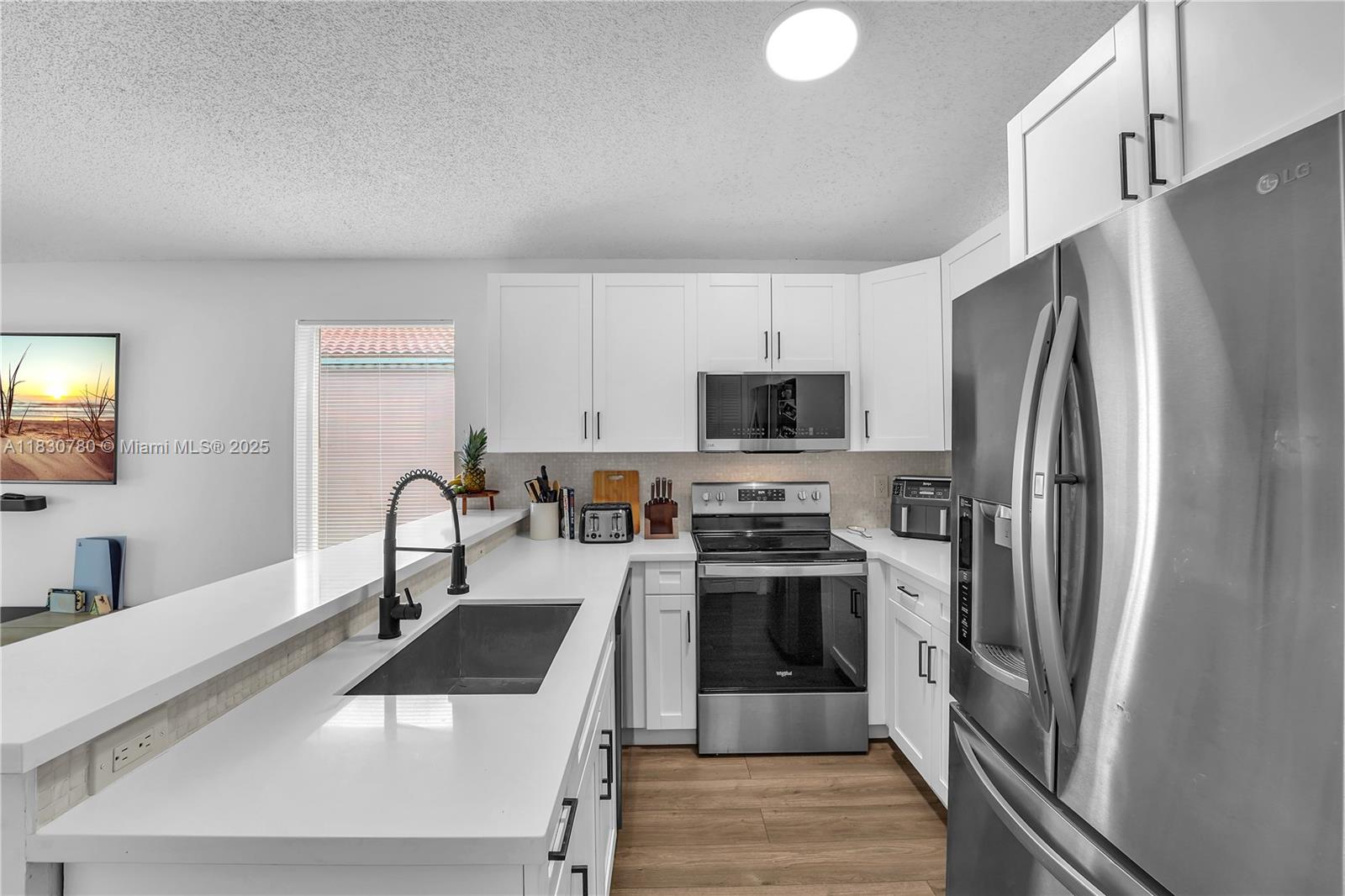 See details 17018 3 / 2 1504 sq. ft. $ 2025-09-19 0 Photo
