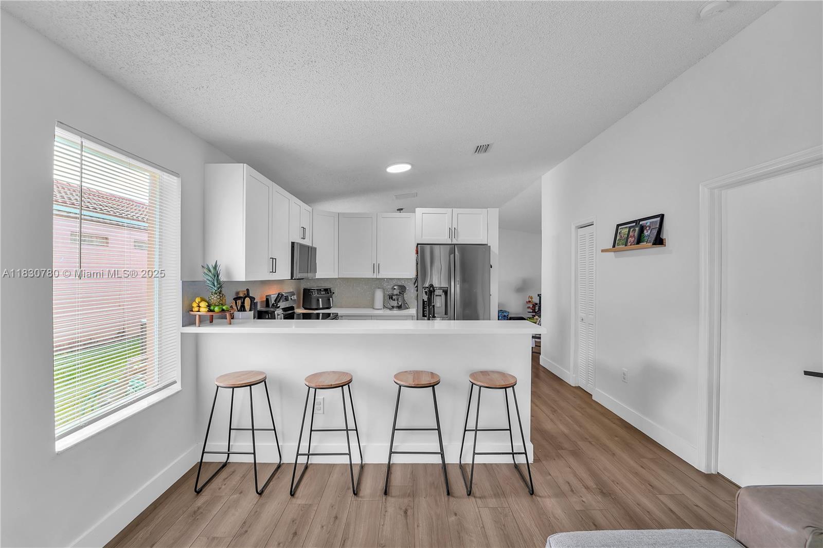 See details 17018 3 / 2 1504 sq. ft. $ 2025-09-19 0 Photo