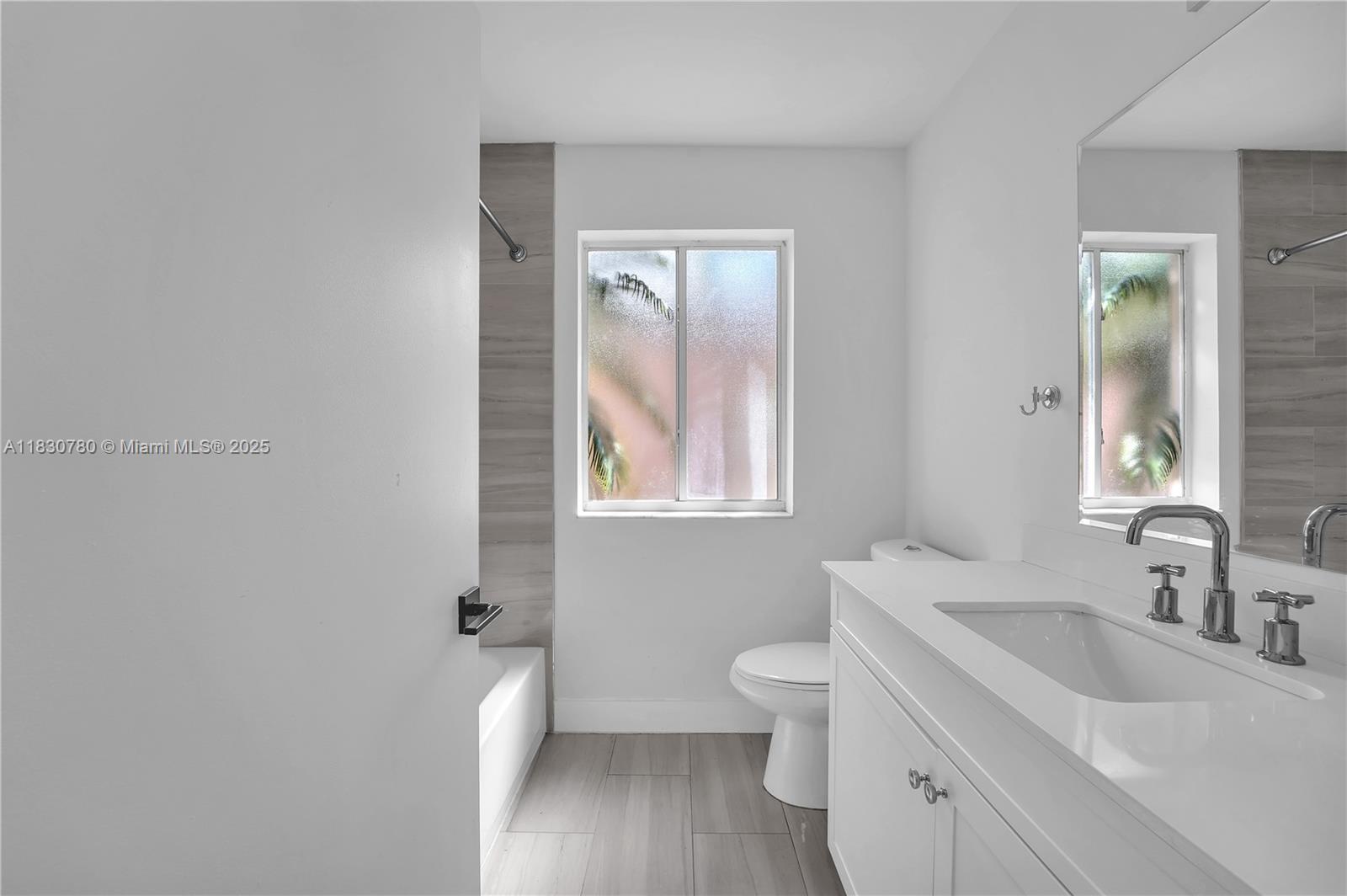 See details 17018 3 / 2 1504 sq. ft. $ 2025-09-19 0 Photo