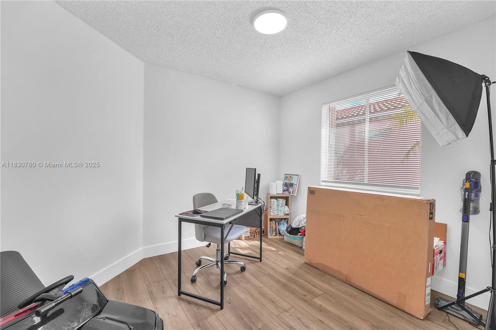 See details 17018 3 / 2 1504 sq. ft. $ 2025-09-19 0 Photo