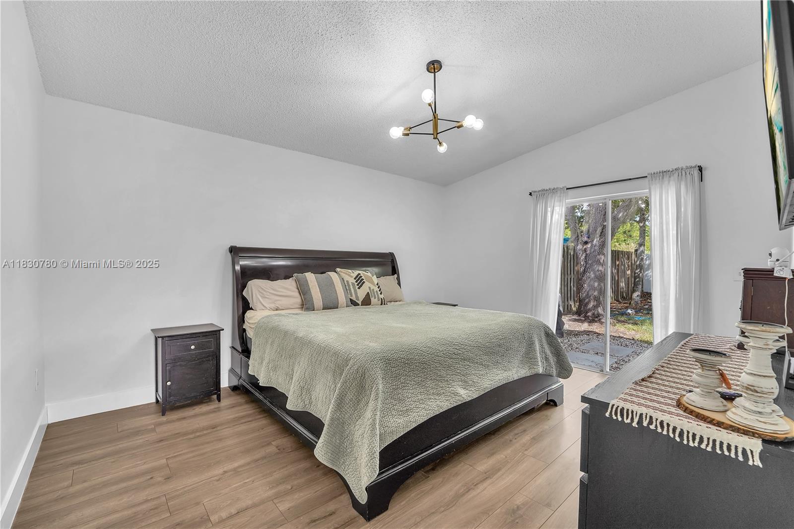 See details 17018 3 / 2 1504 sq. ft. $ 2025-09-19 0 Photo