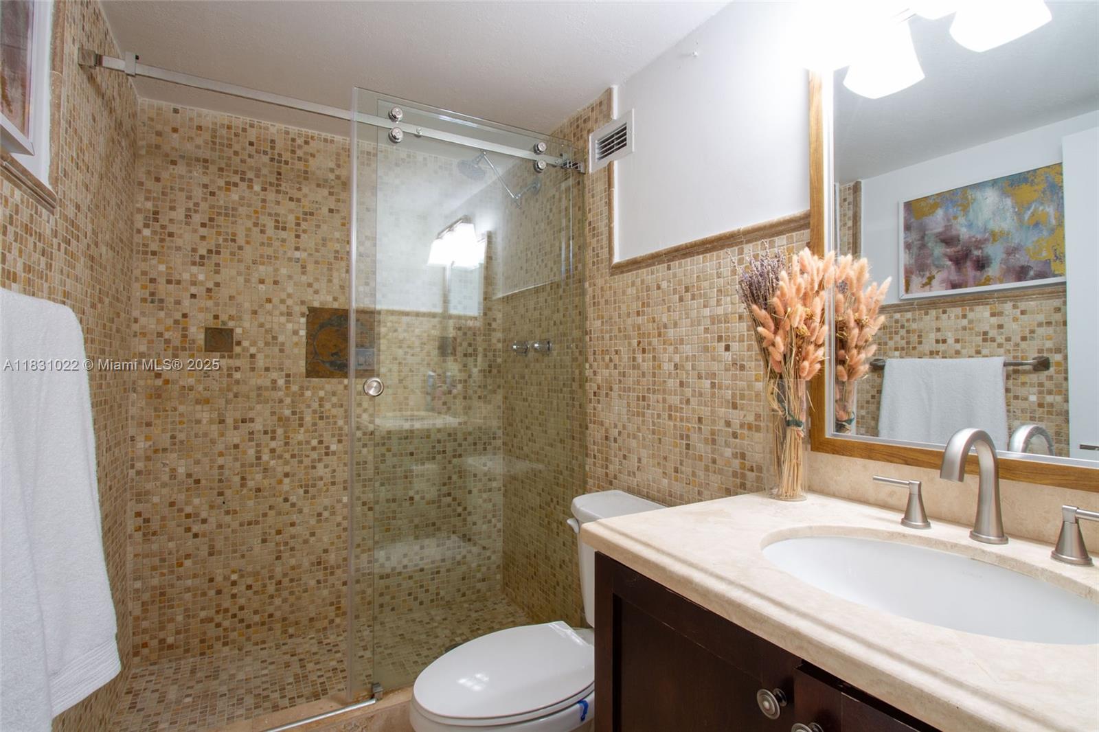Photo of 3725 Ocean Dr  #1514, Hollywood, Florida, 33019 - 