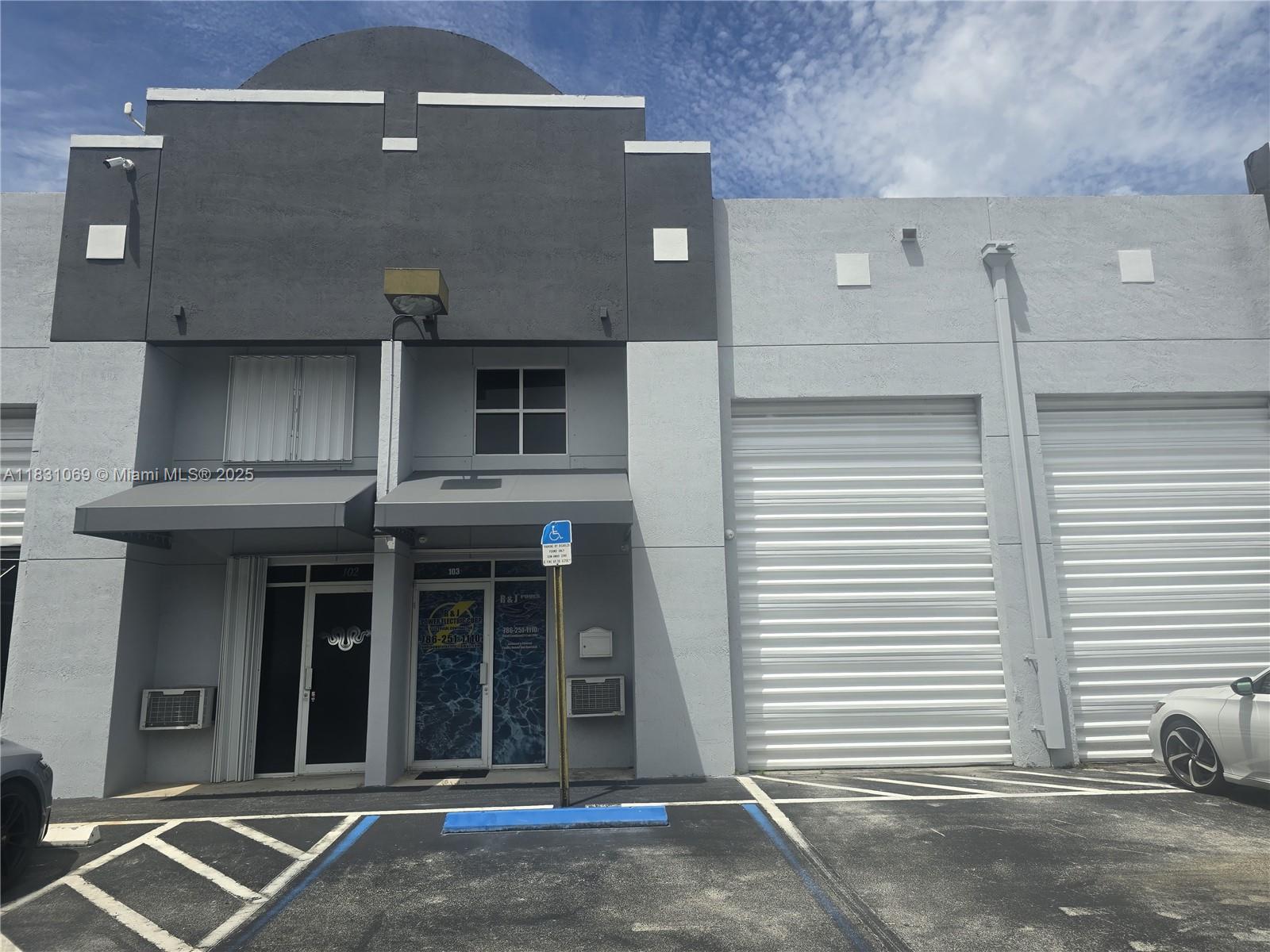 103A  /   sq. ft. $ 2025-07-13 0 foto