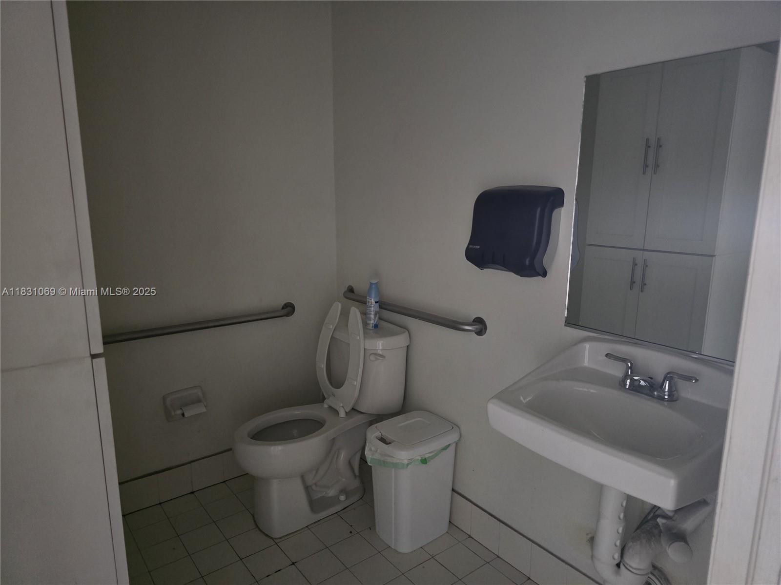103A  /   sq. ft. $ 2025-07-13 0 foto