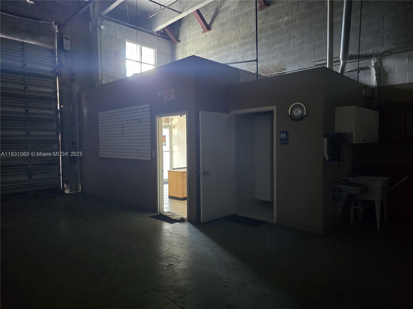 103A  /   sq. ft. $ 2025-07-13 0 foto