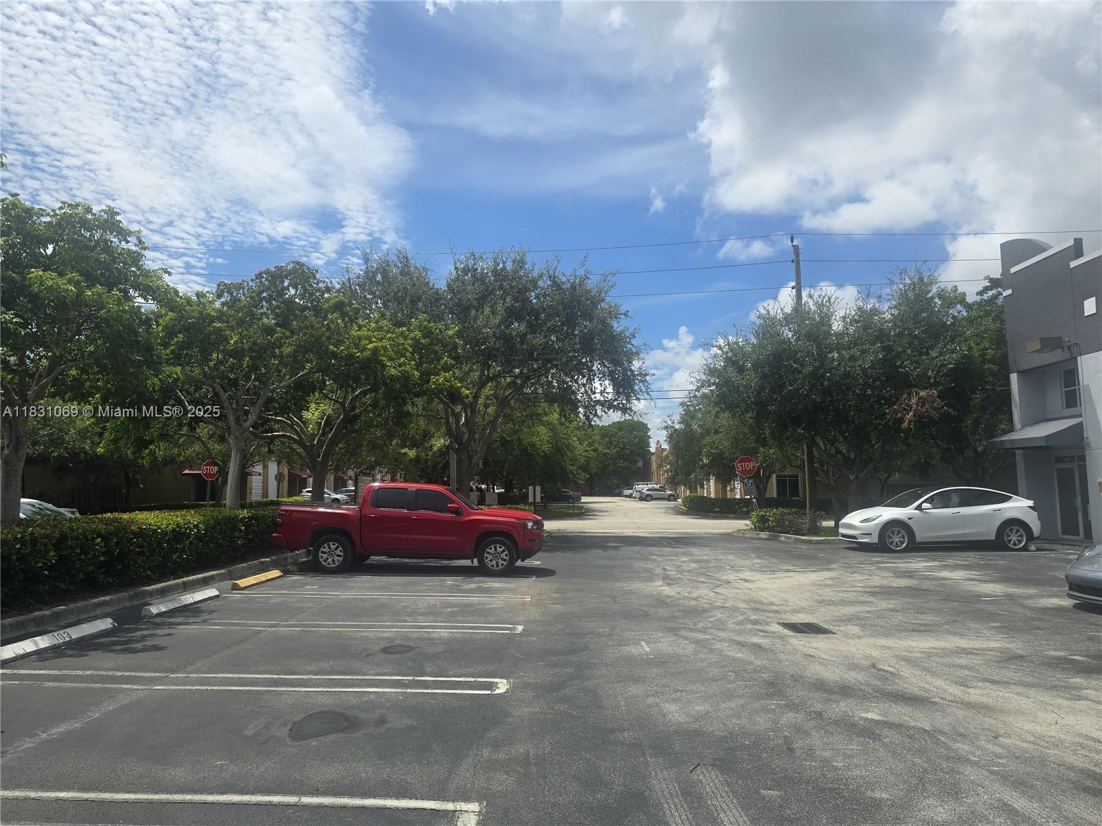 103A  /   sq. ft. $ 2025-07-13 0 foto