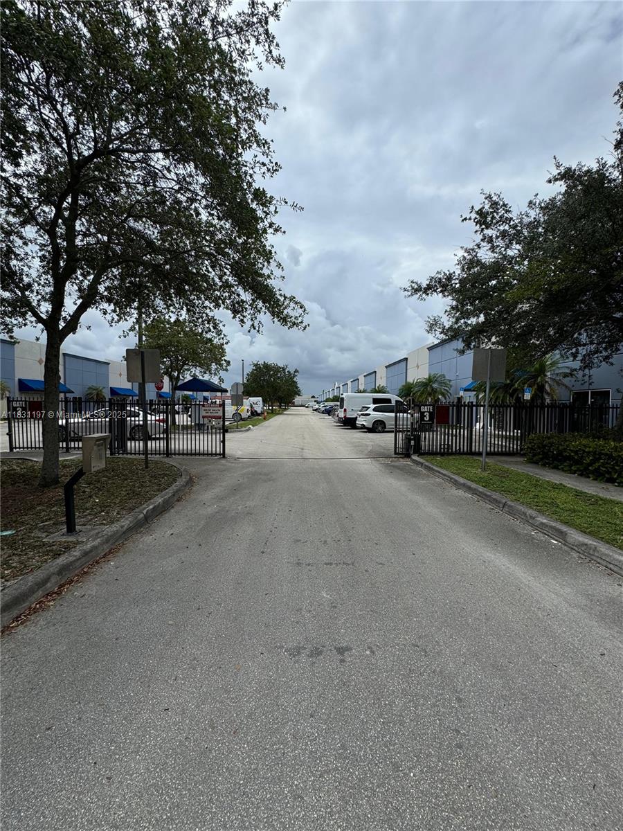 A21  /   sq. ft. $ 2025-06-30 0 foto