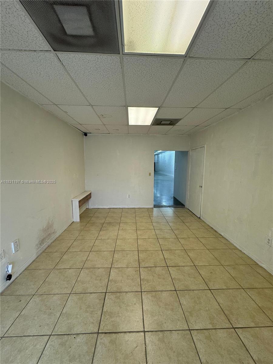 A21  /   sq. ft. $ 2025-06-30 0 foto