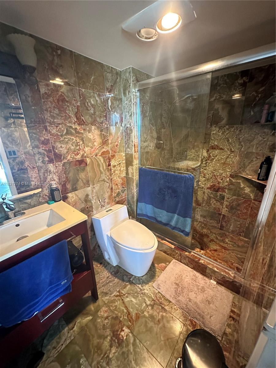 See details 601 2 / 2 1357 sq. ft. $ 2025-06-30 0 Photo