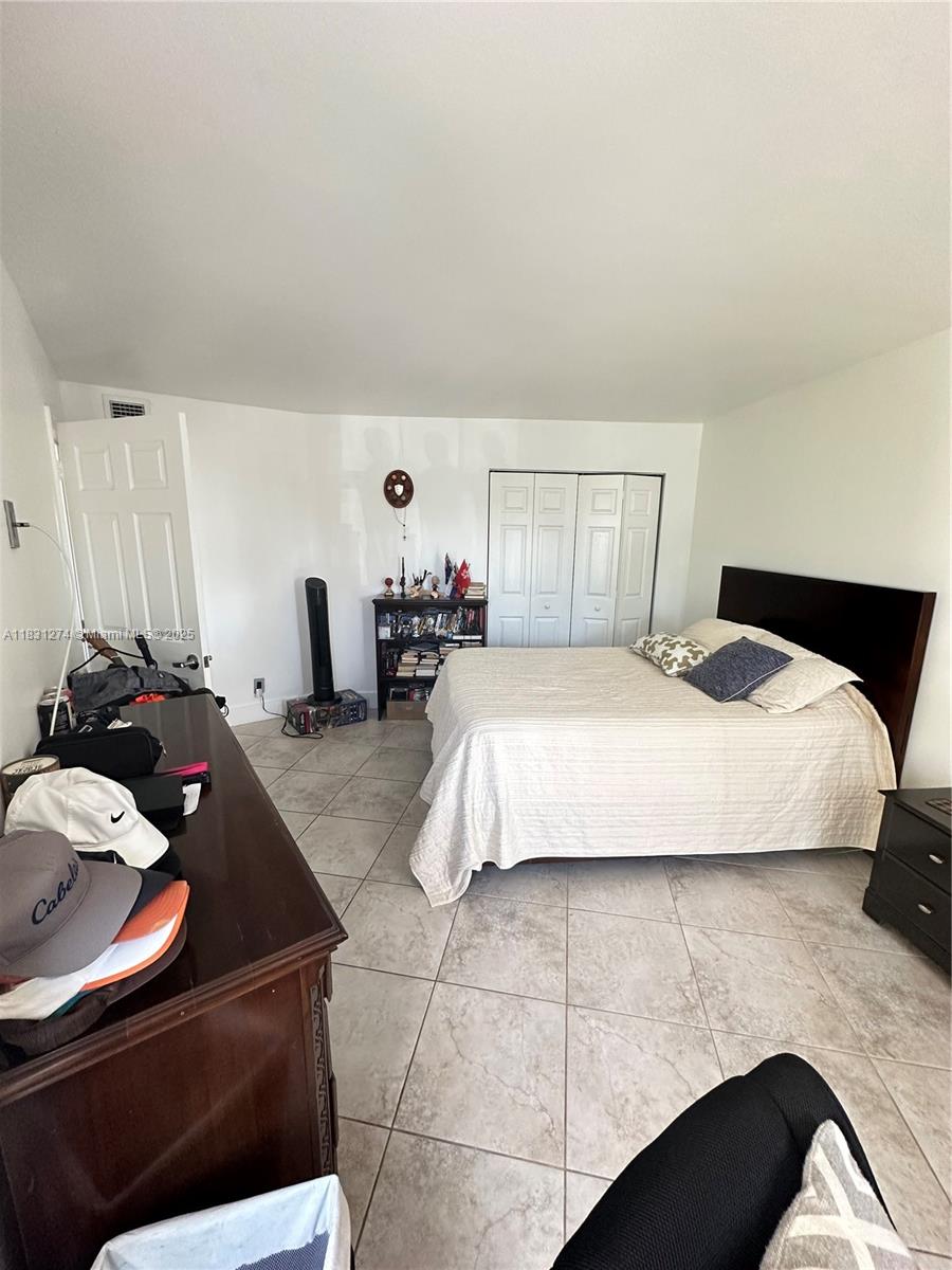 See details 601 2 / 2 1357 sq. ft. $ 2025-06-30 0 Photo