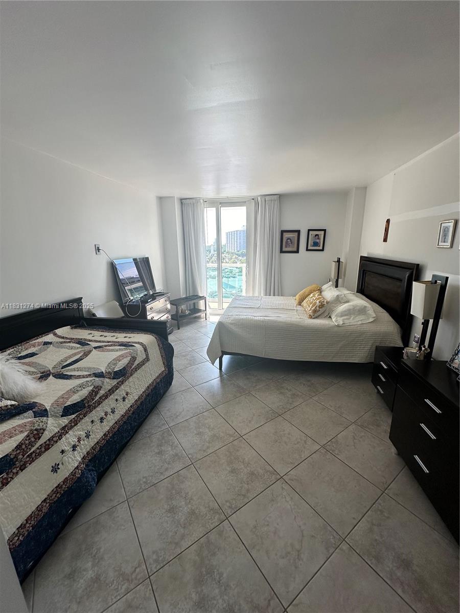 See details 601 2 / 2 1357 sq. ft. $ 2025-06-30 0 Photo