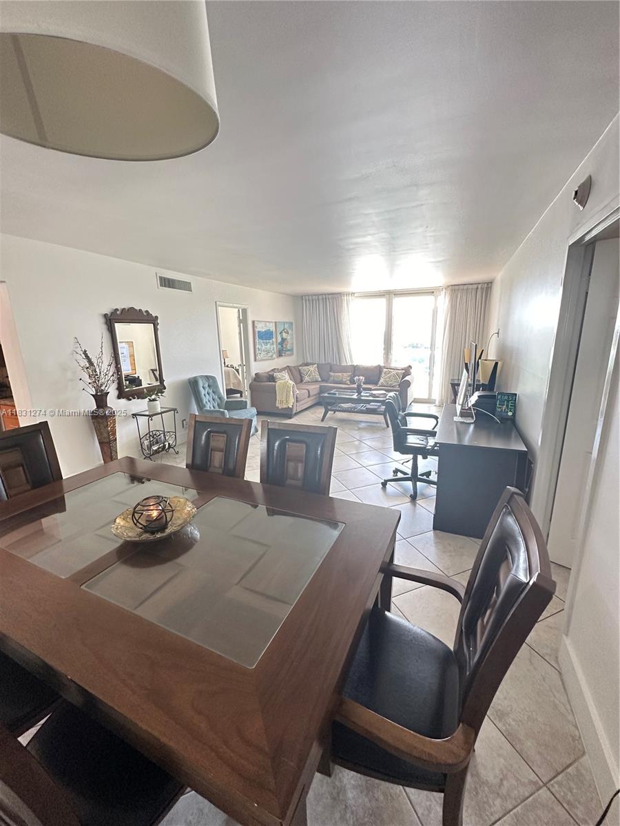 See details 601 2 / 2 1357 sq. ft. $ 2025-06-30 0 Photo