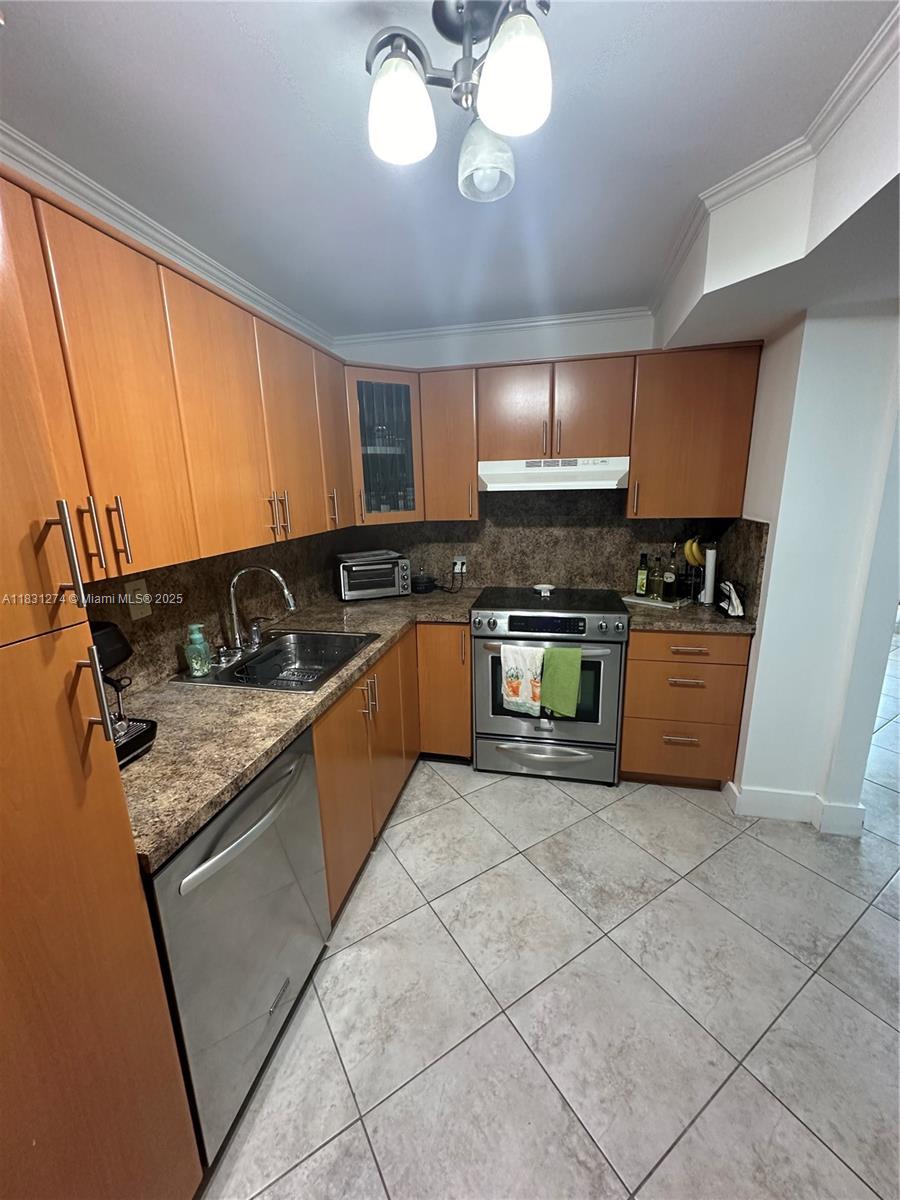 See details 601 2 / 2 1357 sq. ft. $ 2025-06-30 0 Photo