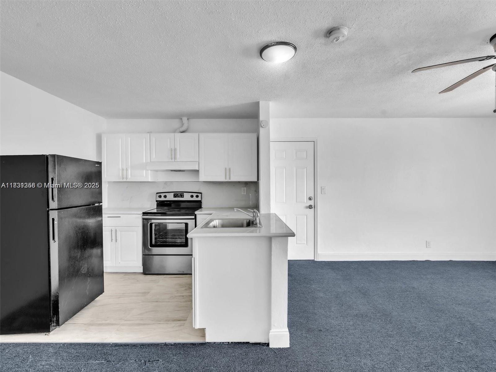 Ver detalles / 4753 sq. ft. $ 2025-06-30 0 foto