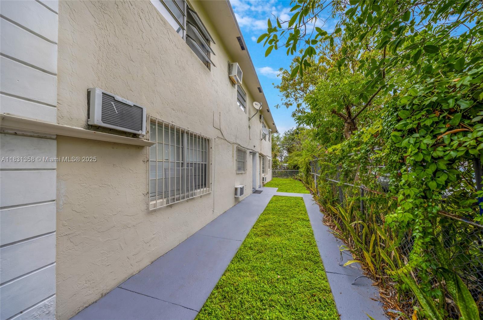 Ver detalles / 4753 sq. ft. $ 2025-06-30 0 foto