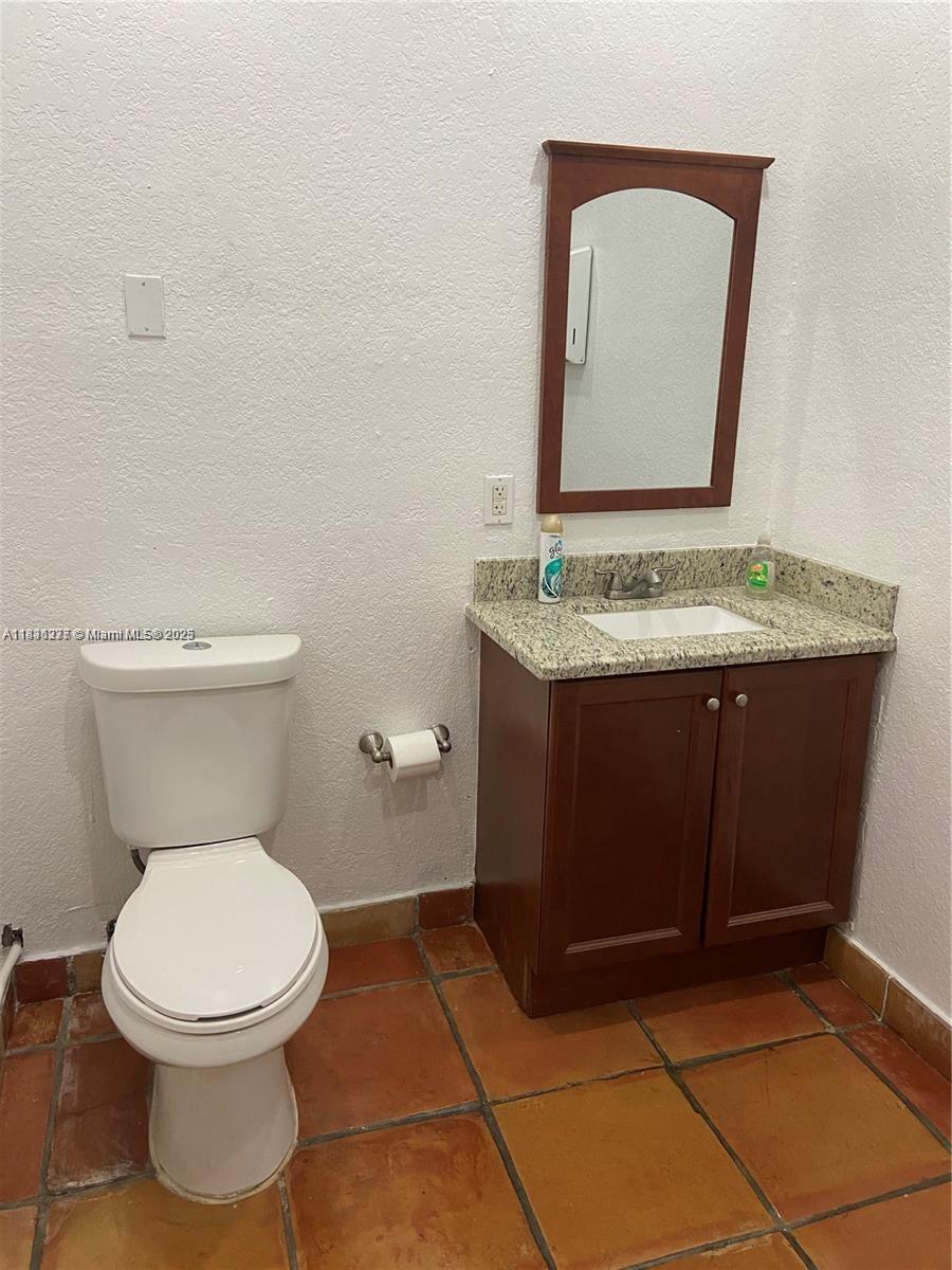 Ver detalles B / sq. ft. $ 2025-06-30 0 foto