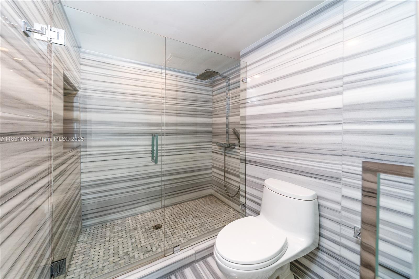 Photo of 3500 Mystic Pointe Dr  #1908, Aventura, Florida, 33180 - 