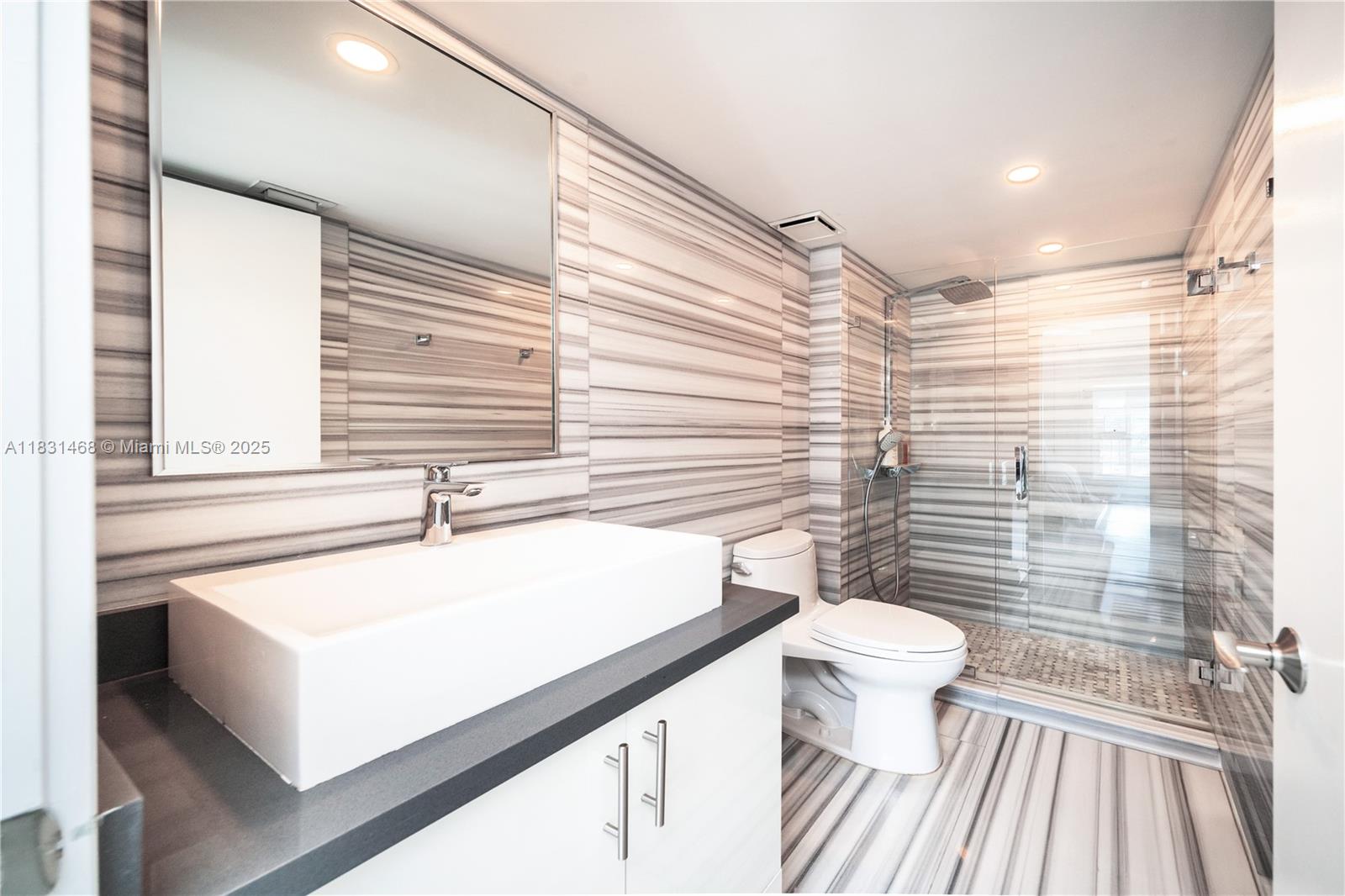 Photo of 3500 Mystic Pointe Dr  #1908, Aventura, Florida, 33180 - 