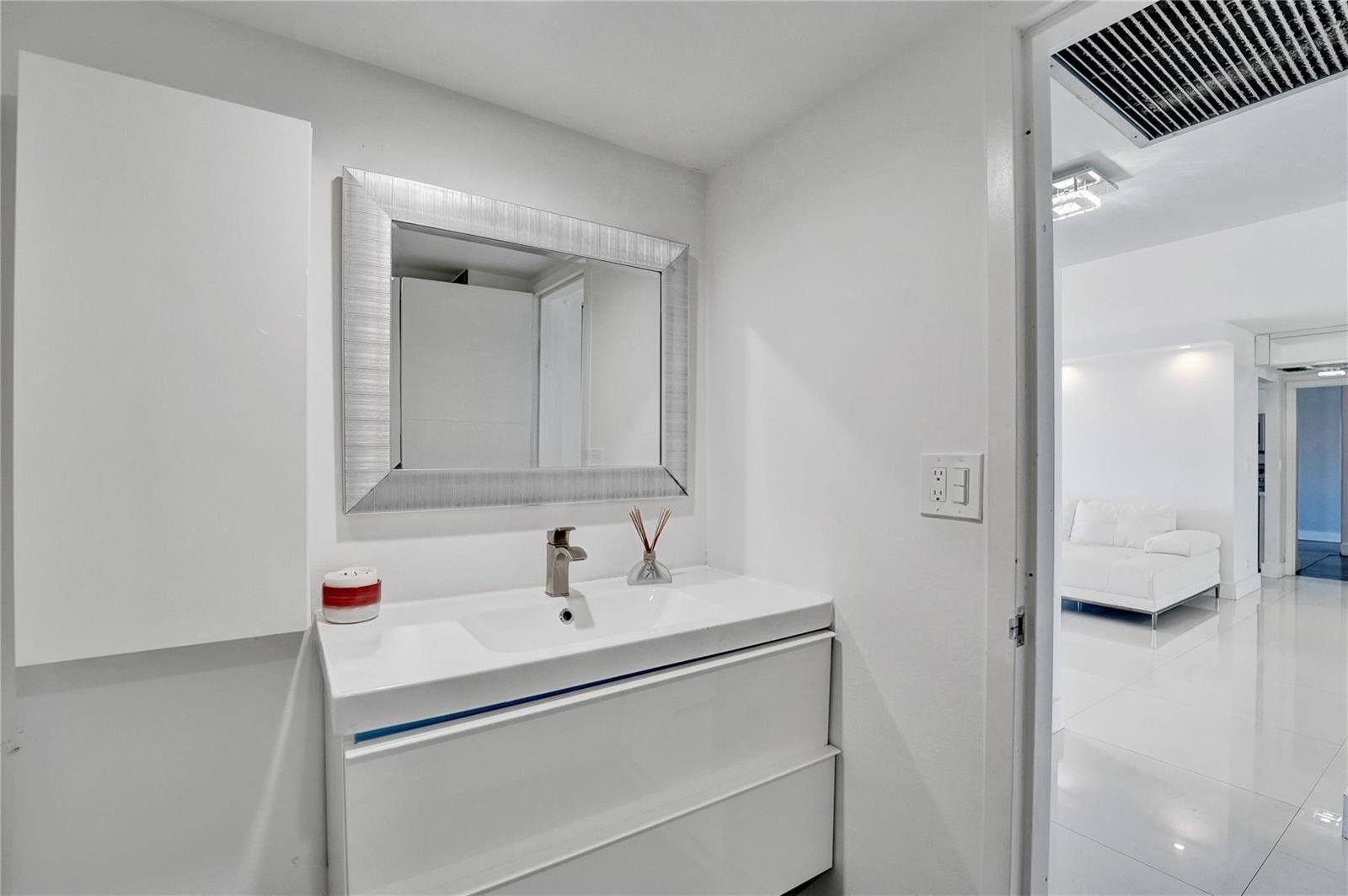 Ver detalles 1401 2 / 2 1488 sq. ft. $ 2026-03-28 0 foto