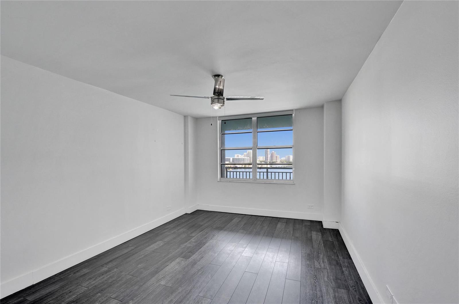 Ver detalles 1401 2 / 2 1488 sq. ft. $ 2026-03-28 0 foto