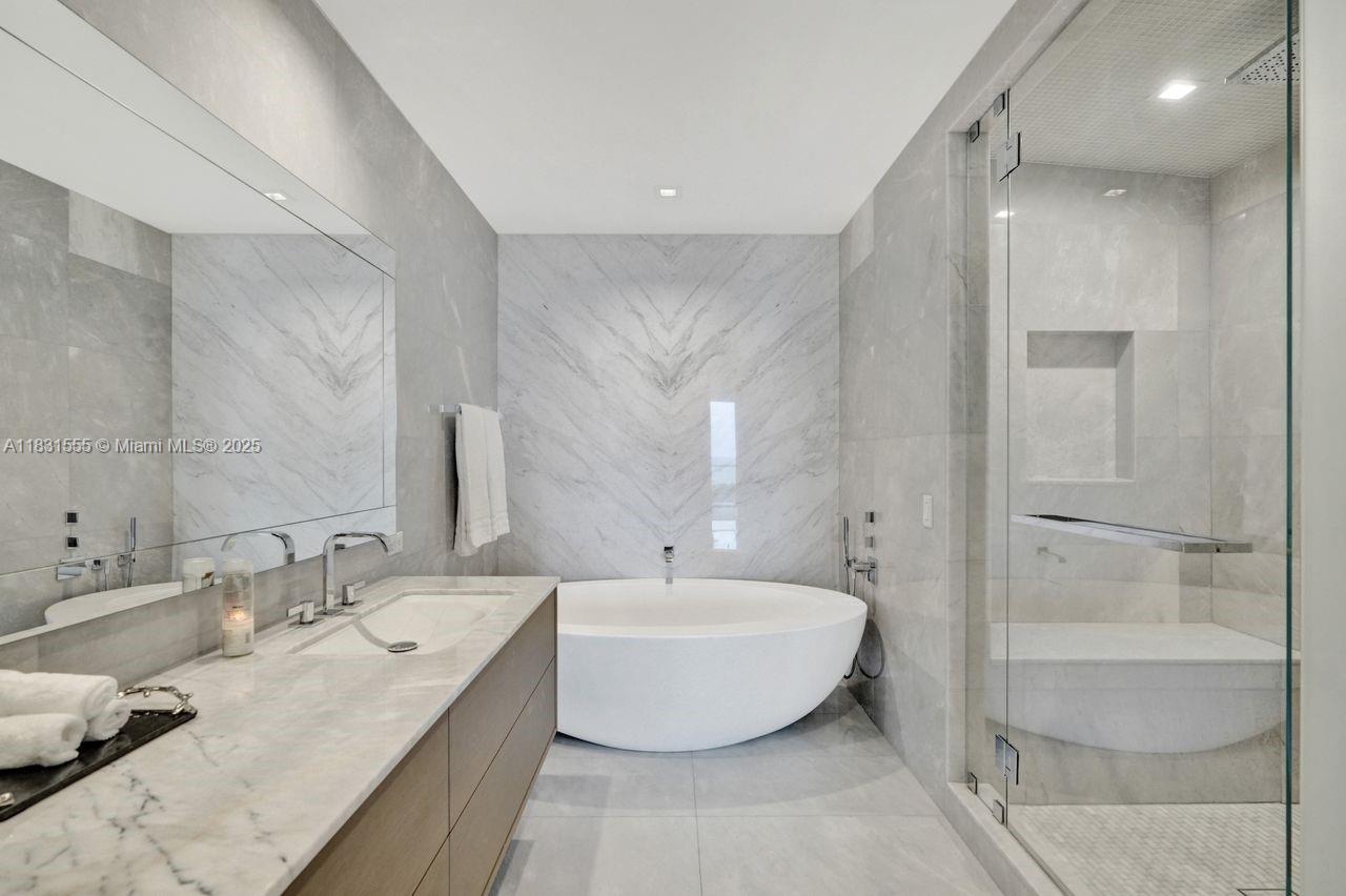 See details 402 4 / 5 2797 sq. ft. $ 2025-06-30 0 Photo
