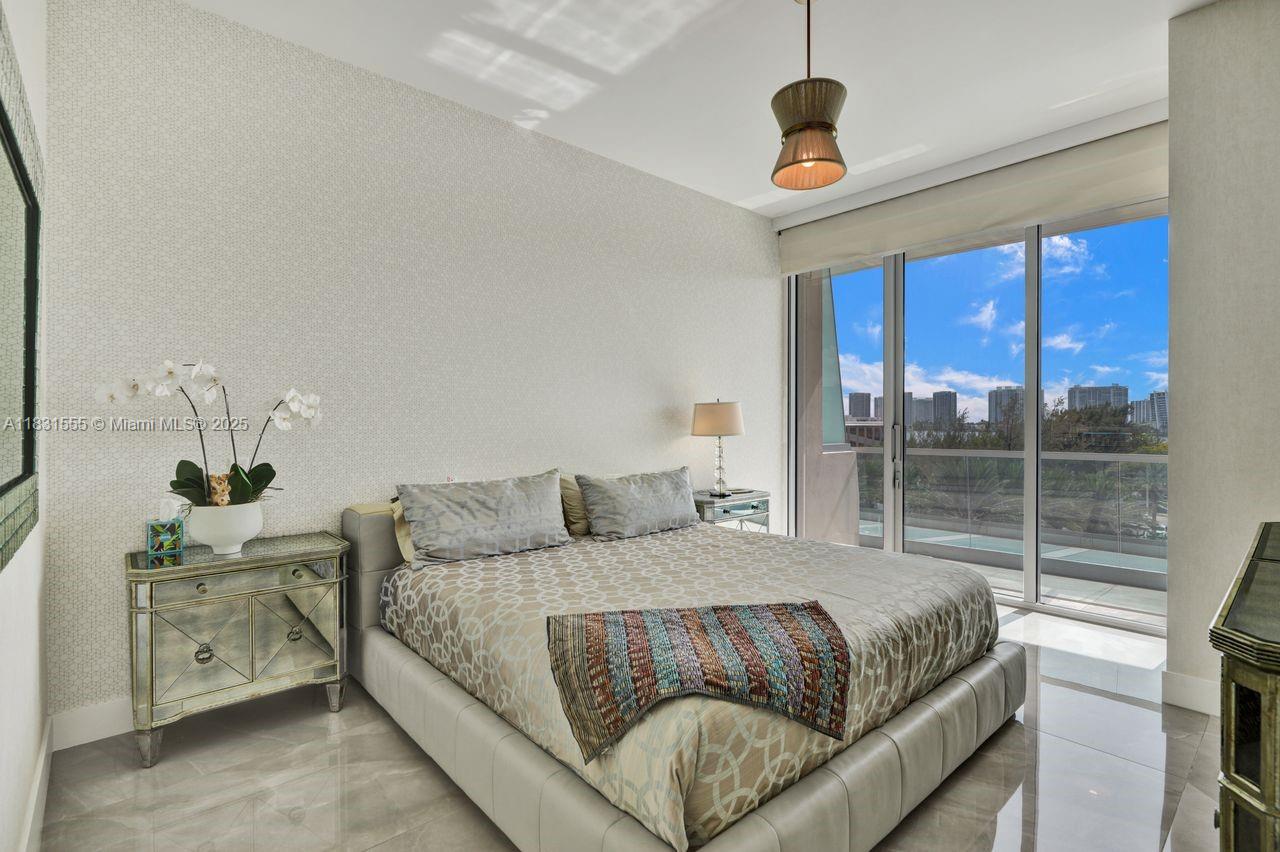 See details 402 4 / 5 2797 sq. ft. $ 2025-06-30 0 Photo