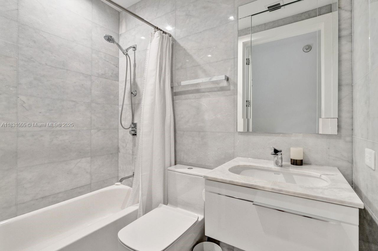 See details 402 4 / 5 2797 sq. ft. $ 2025-06-30 0 Photo