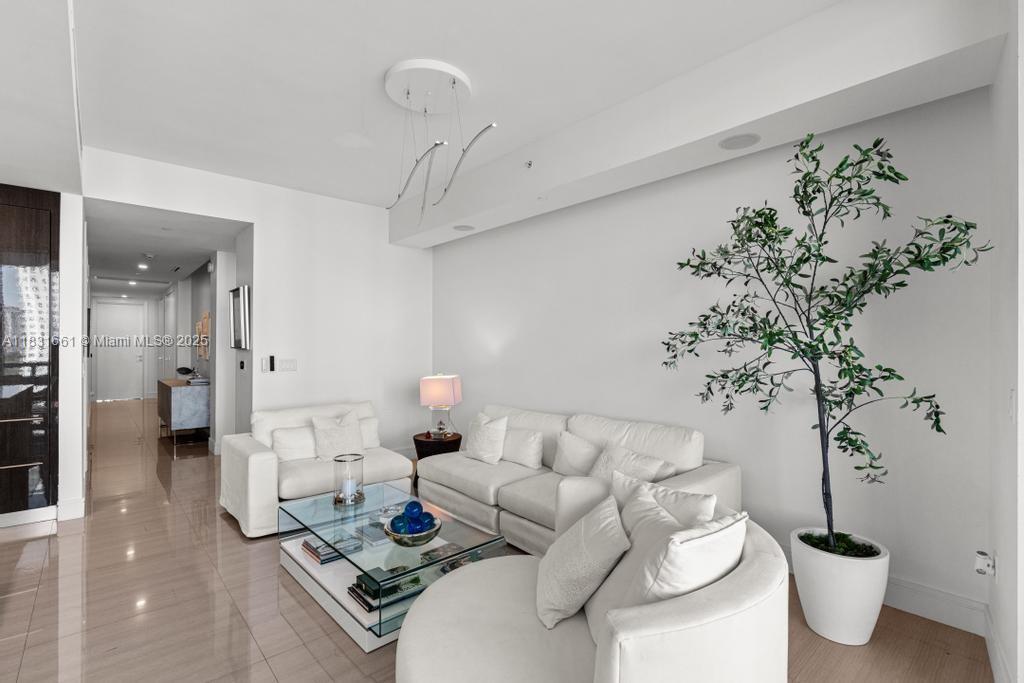 Photo of 3250 188th St  #904, Aventura, Florida, 33180 - 