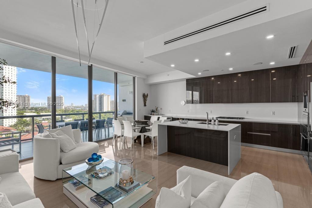 Photo of 3250 188th St  #904, Aventura, Florida, 33180 - 