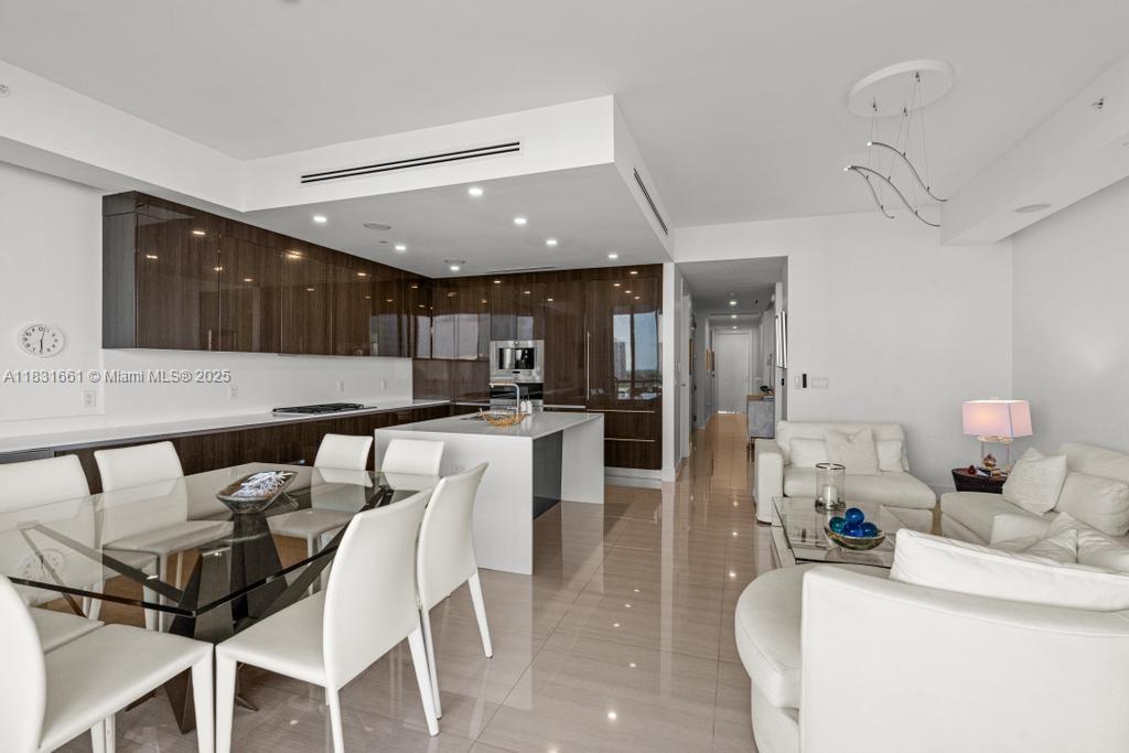Photo of 3250 188th St  #904, Aventura, Florida, 33180 - 