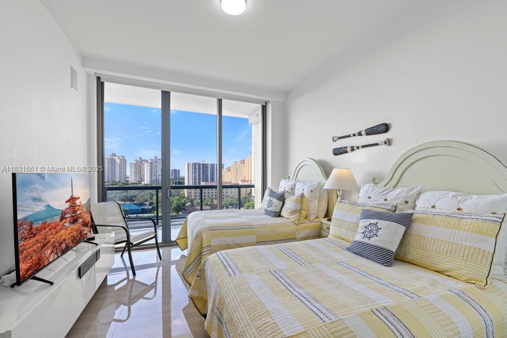 Photo of 3250 188th St  #904, Aventura, Florida, 33180 - 
