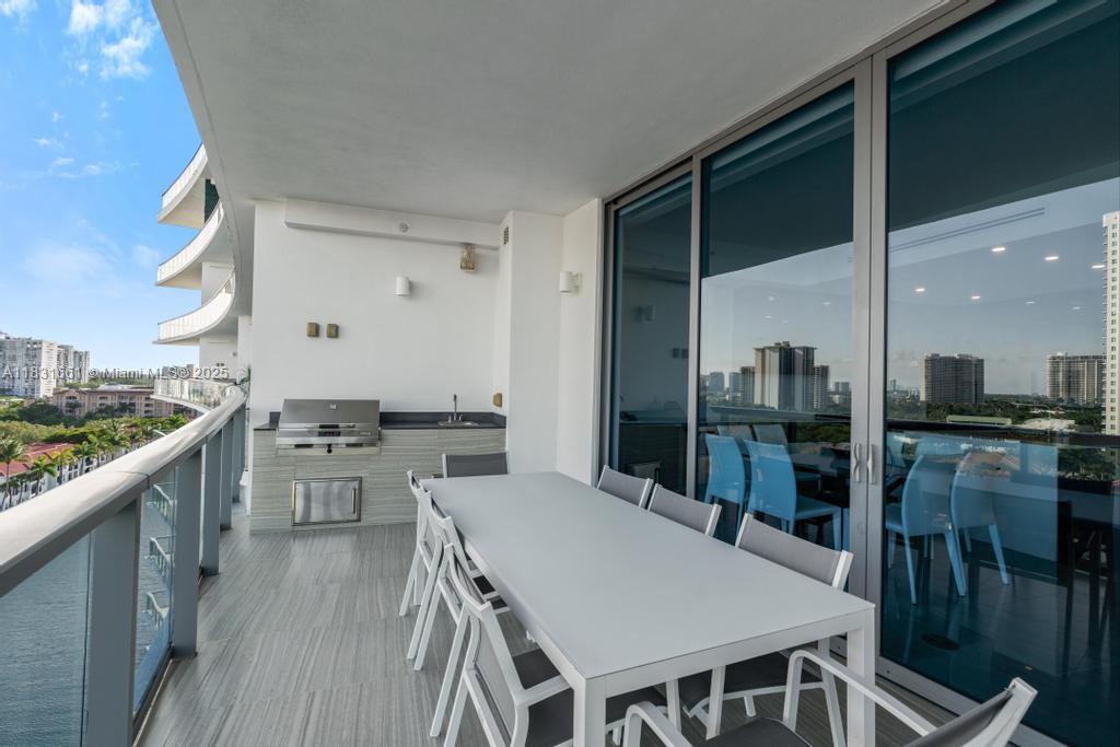 Photo of 3250 188th St  #904, Aventura, Florida, 33180 - 