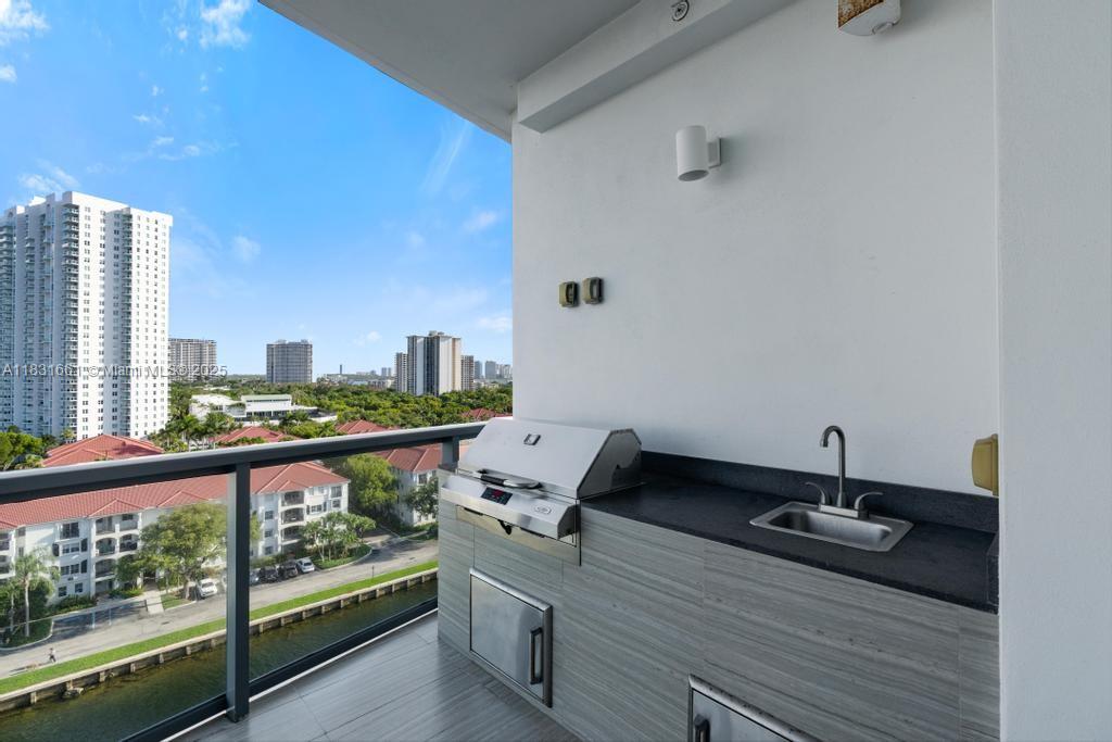 Photo of 3250 188th St  #904, Aventura, Florida, 33180 - 