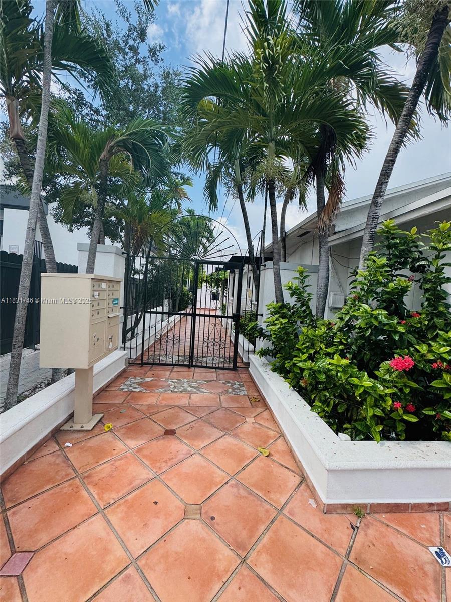 See details / sq. ft. $ 2025-07-09 0 Photo