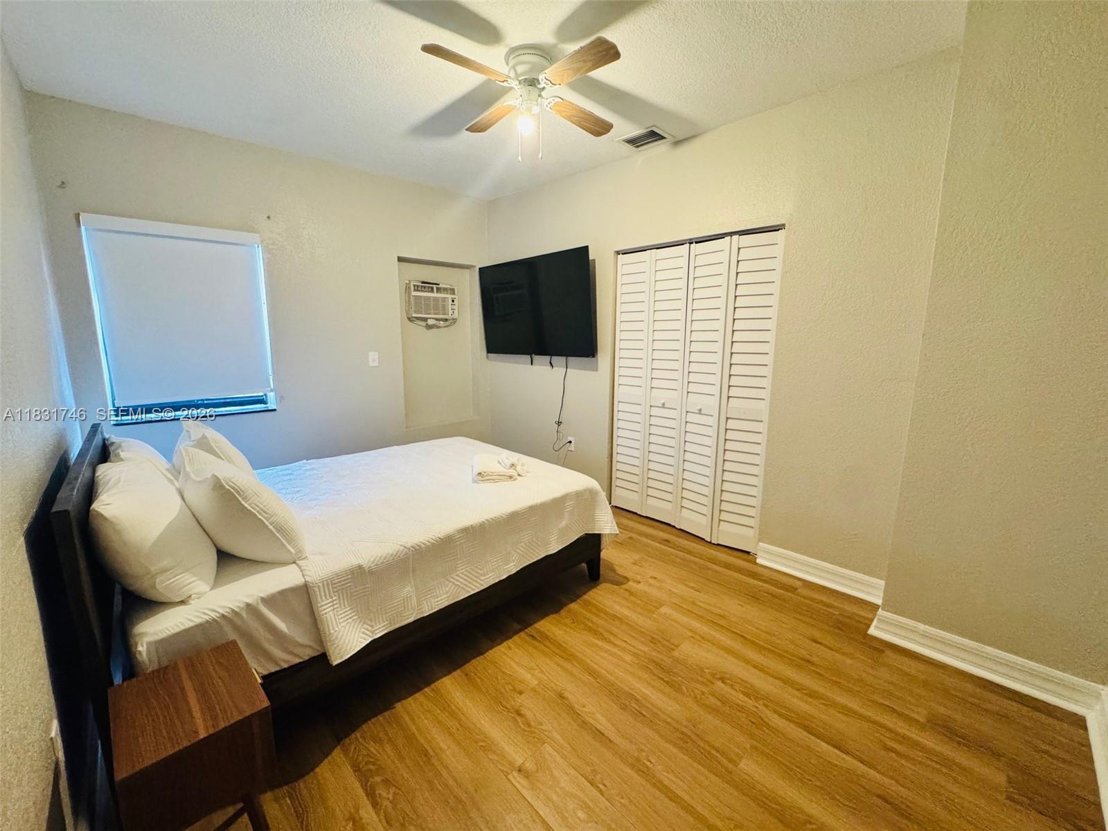   /   sq. ft. $ 2026-01-12 0 Photo