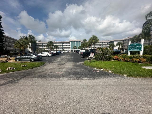 Ver detalles 110 2 / 2 1200 sq. ft. $ 2025-08-06 0 foto