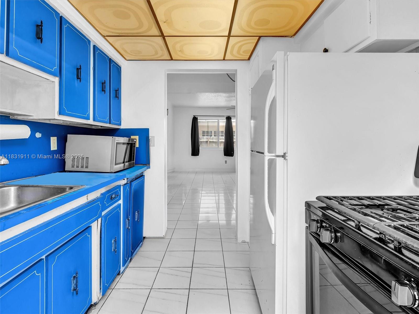 See details / 3308 sq. ft. $ 2025-06-30 0 Photo