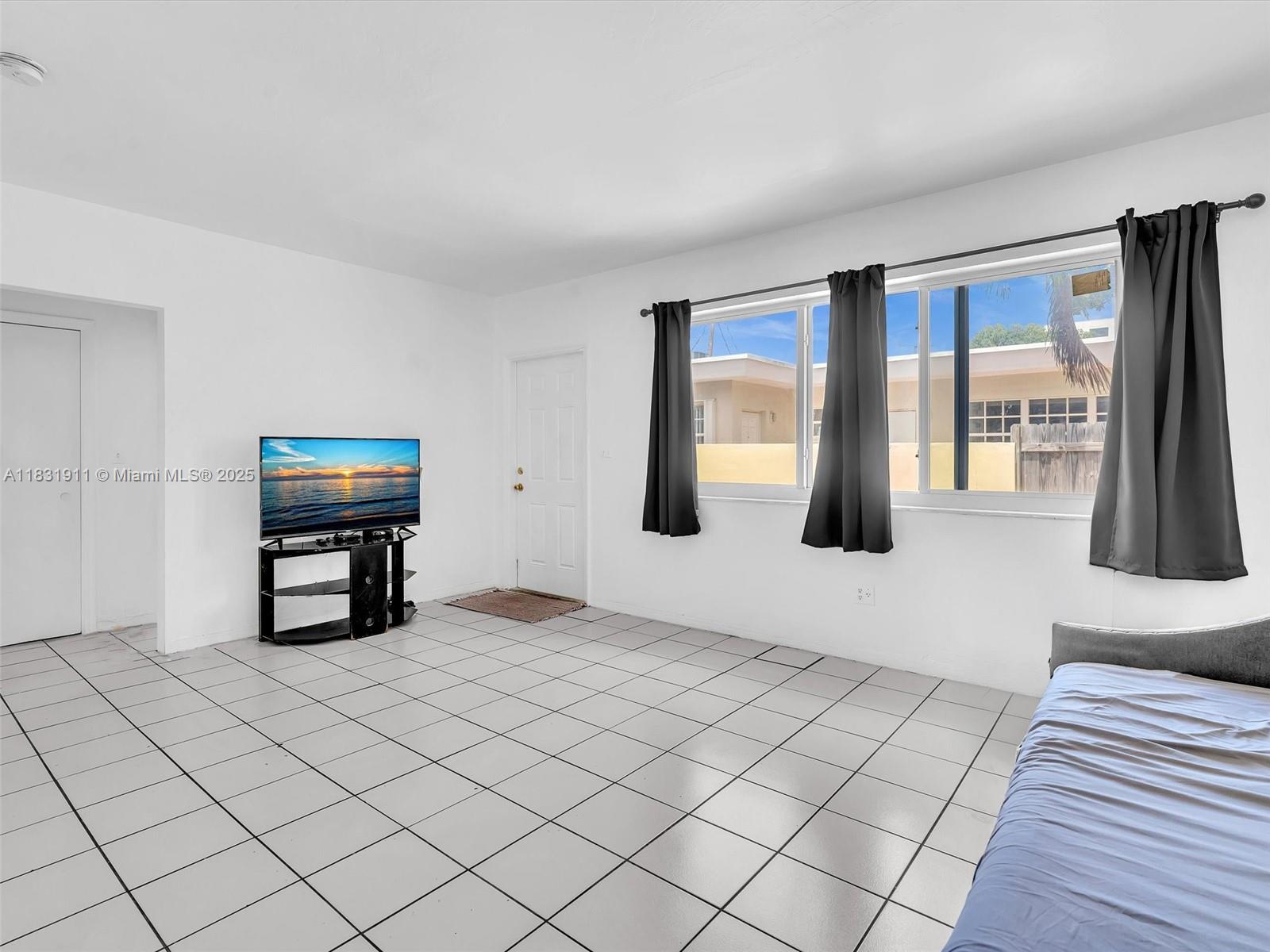 See details / 3308 sq. ft. $ 2025-06-30 0 Photo